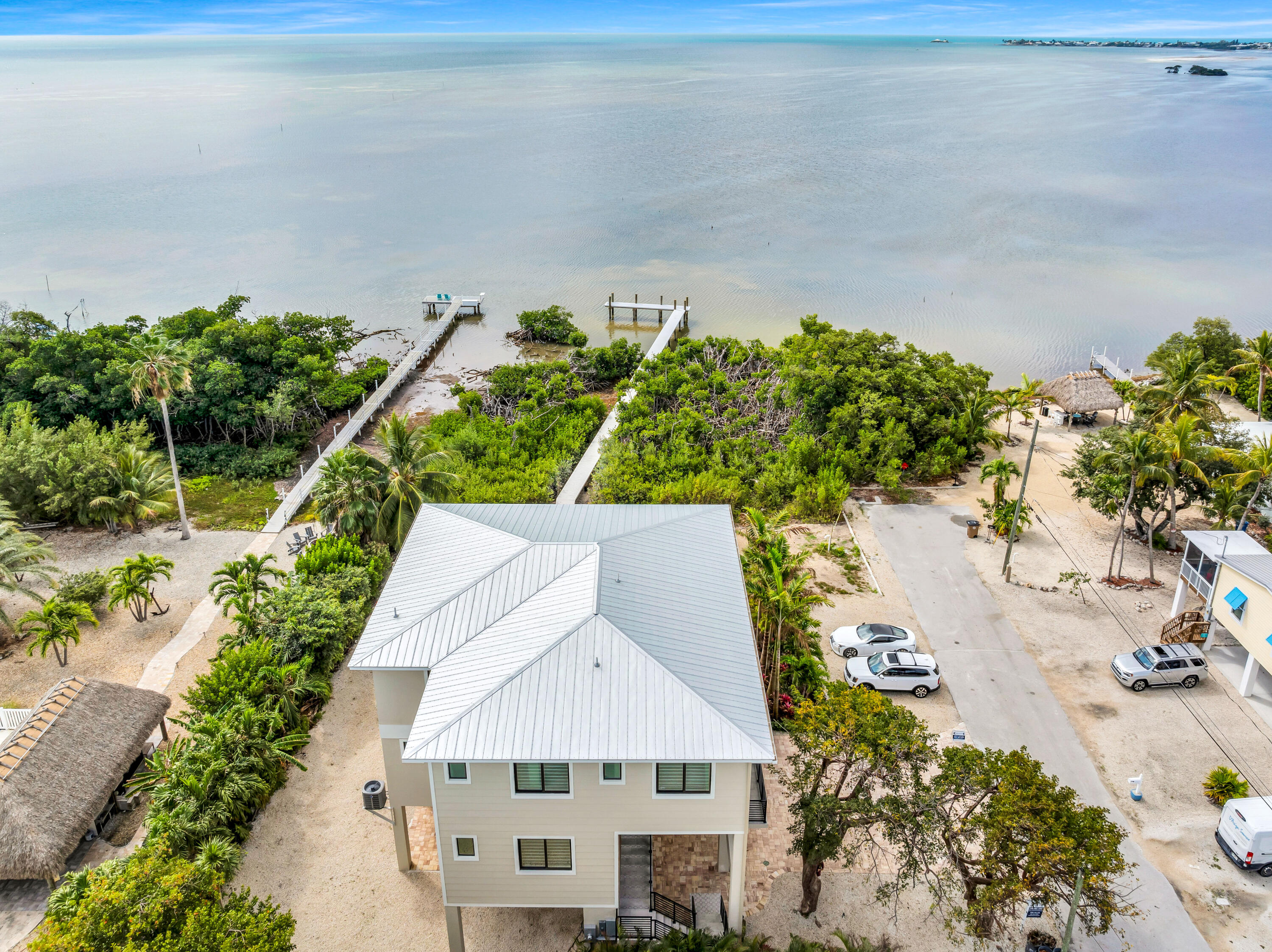 1000 68th Street, Unit OCEAN Marathon, FL 33050 - Photo 3 of 83 3