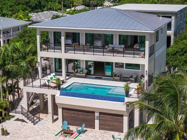 $4,750,000 | 1000 68th Street, Unit OCEAN, Marathon, FL 33050