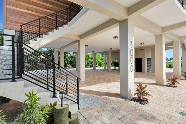 $4,750,000 | 1000 68th Street, Unit OCEAN, Marathon, FL 33050