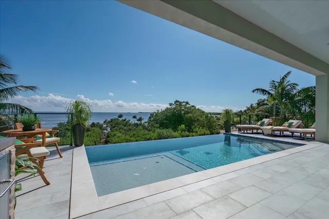 $4,750,000 | 1000 68th Street, Unit OCEAN, Marathon, FL 33050