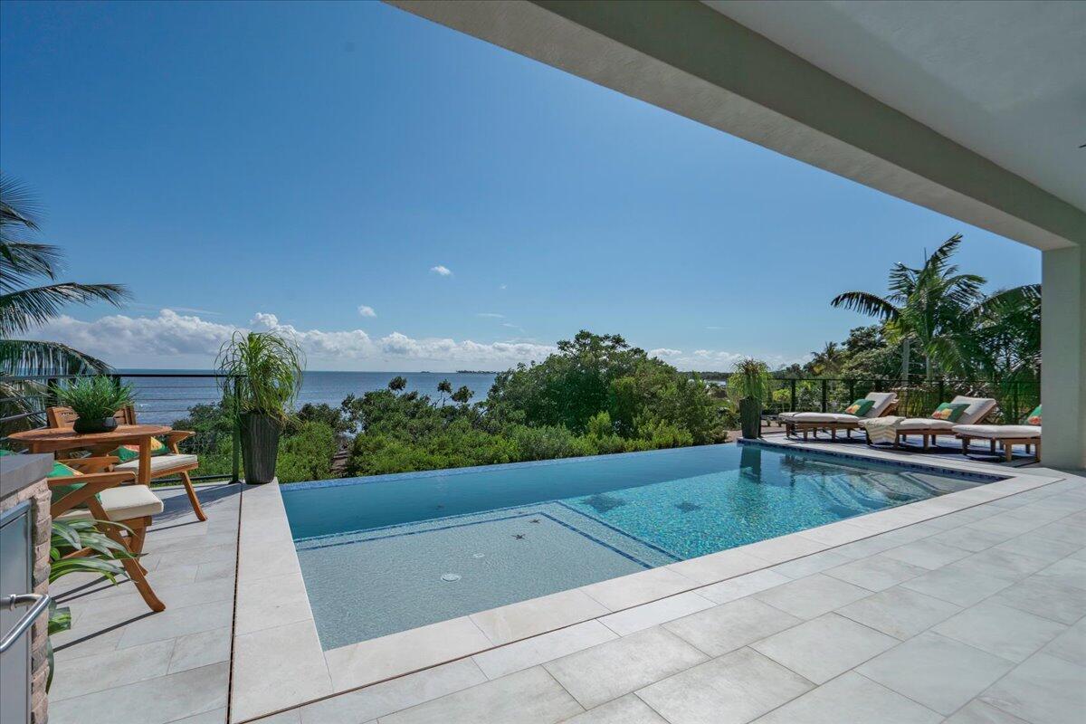 1000 68th Street, Unit OCEAN Marathon, FL 33050 - Photo 73 of 83 017-100068thSt-17