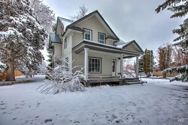 $300,000 | 601 1st Avenue East, Jerome, ID 83338