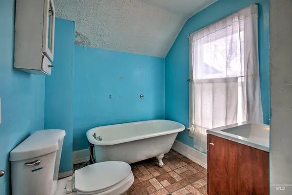 $300,000 | 601 1st Avenue East, Jerome, ID 83338