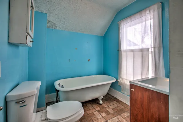 $300,000 | 601 1st Avenue East, Jerome, ID 83338