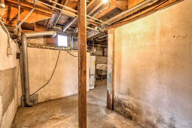 $300,000 | 601 1st Avenue East, Jerome, ID 83338