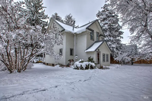 $300,000 | 601 1st Avenue East, Jerome, ID 83338