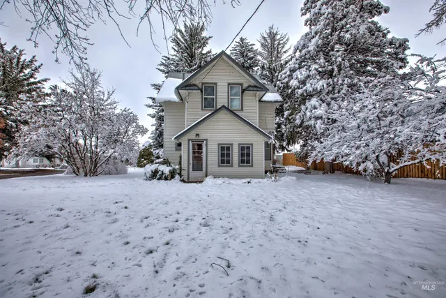 $300,000 | 601 1st Avenue East, Jerome, ID 83338