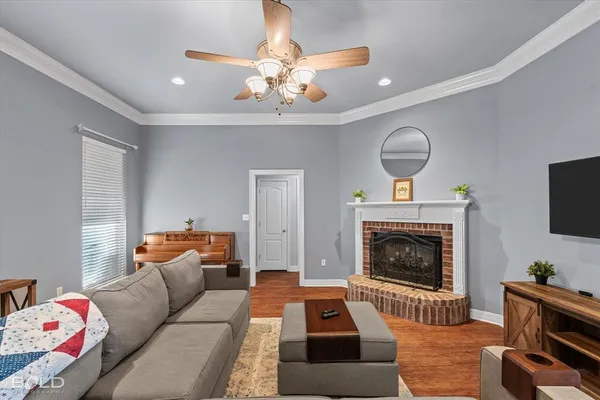 $327,500 | 122 Augusta Avenue, Benton, LA 71006