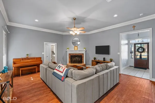 $327,500 | 122 Augusta Avenue, Benton, LA 71006