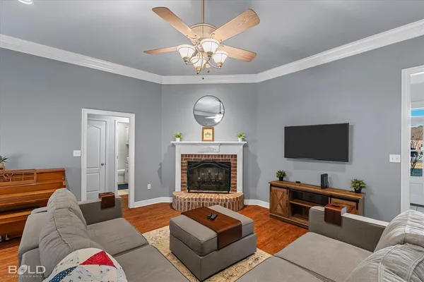 $327,500 | 122 Augusta Avenue, Benton, LA 71006