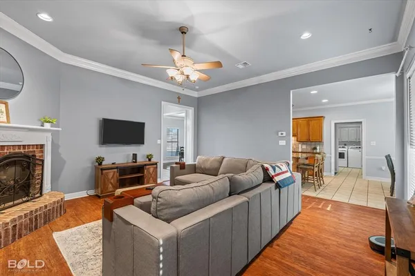 $327,500 | 122 Augusta Avenue, Benton, LA 71006