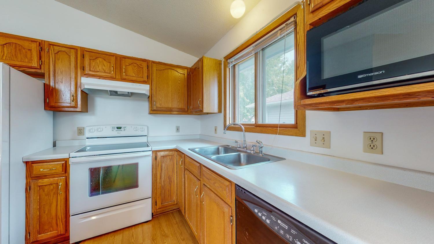 4340 56th St Lane Northwest Rochester, MN 55901 - Photo 10 of 28 Gallery Image 10