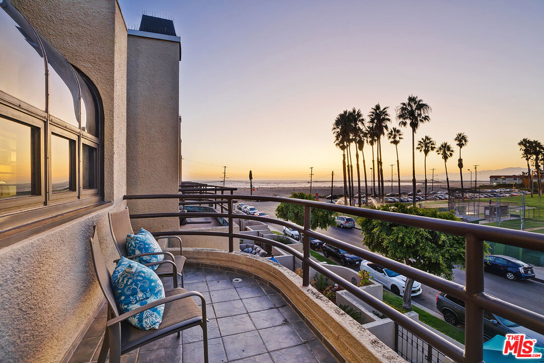 124 Convoy Street Playa del Rey, CA 90293 - Photo 21 of 36