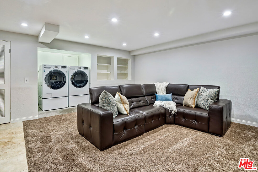 124 Convoy Street Playa del Rey, CA 90293 - Photo 34 of 36