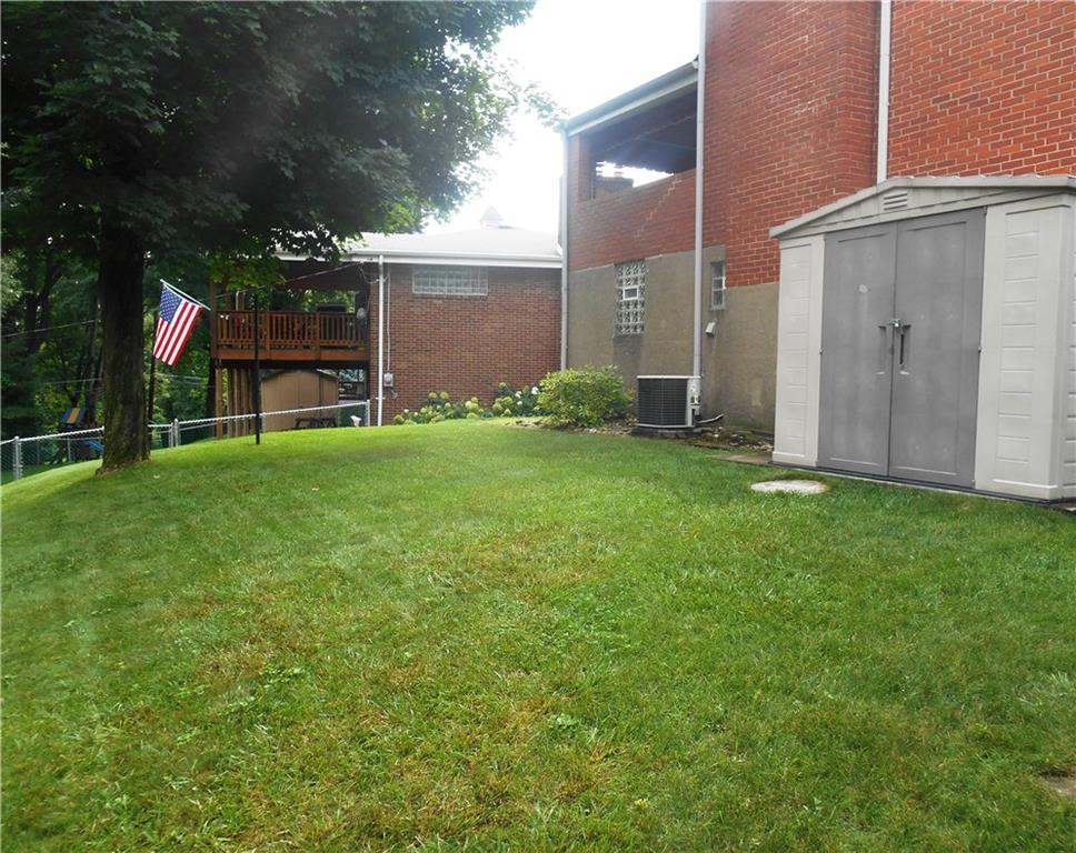 2068 Rockfield Road Pittsburgh, PA 15243 - Photo 24 of 25 The shed is included in this sale.