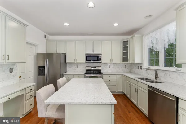 $785,000 | 3542 Sophia Court, Woodbridge, VA 22193