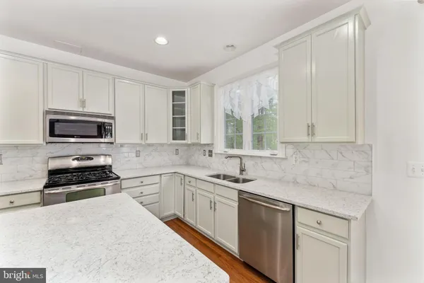 $785,000 | 3542 Sophia Court, Woodbridge, VA 22193