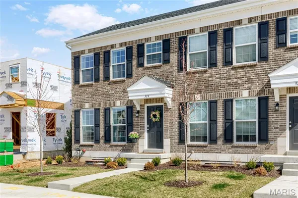 $329,000 | 324 Fall Harvest Parkway, Wentzville, MO 63385