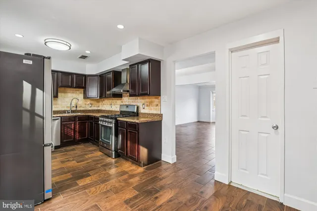 $388,900 | 3608 Felmore Court, Woodbridge, VA 22193