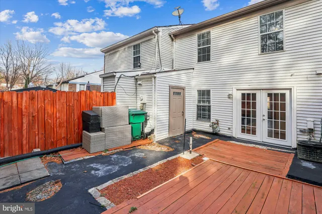 $388,900 | 3608 Felmore Court, Woodbridge, VA 22193