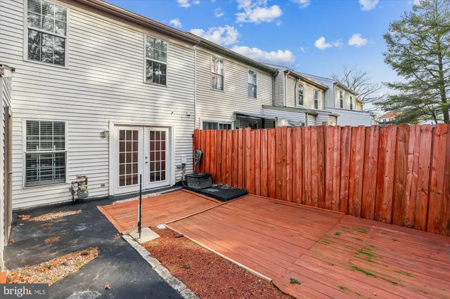 $388,900 | 3608 Felmore Court, Woodbridge, VA 22193