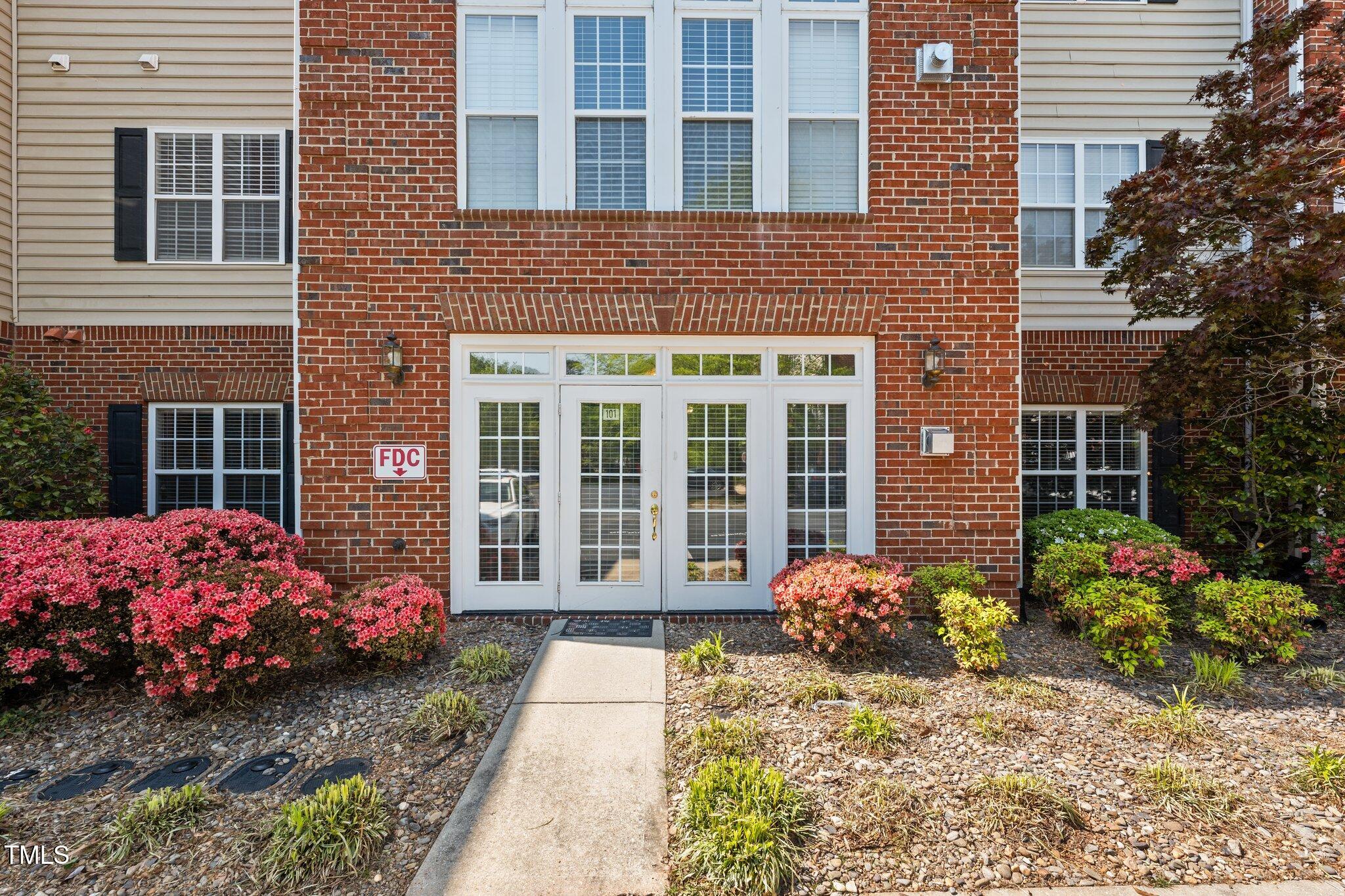 522 College Road, Unit 101 Greensboro, NC 27410 - Photo 1 of 41 37-web-or-mls-_1261282