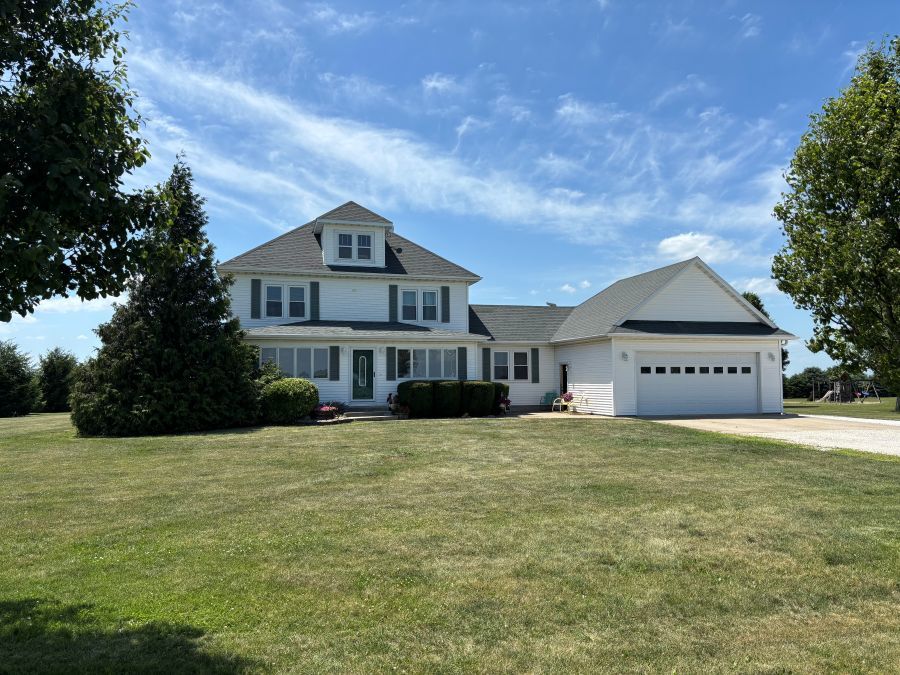 1591 North 2700 East Road Sheldon, IL 60966 - Photo 1 of 31 Gallery Image 1