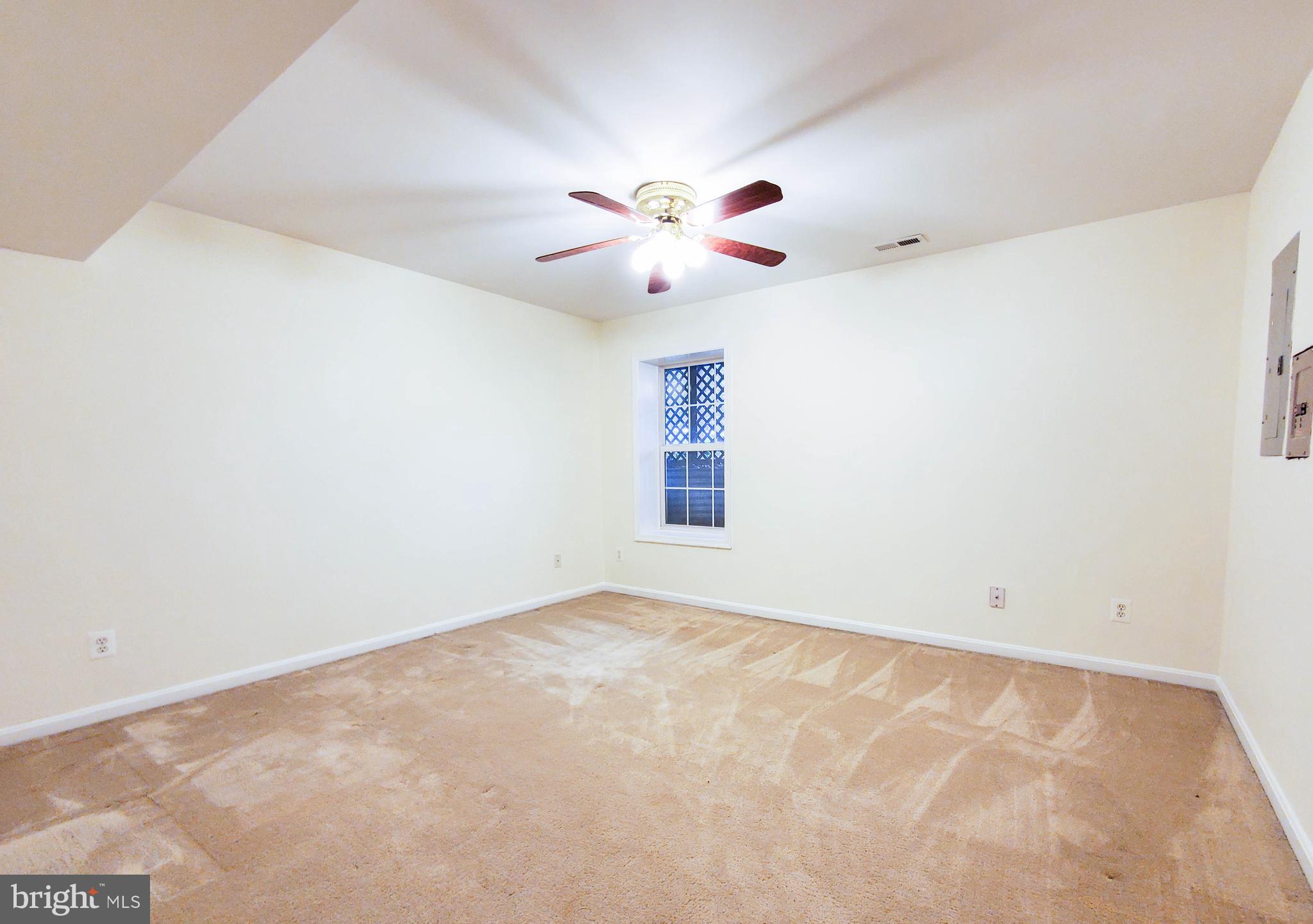 7520 Leeds Manor Road Marshall, VA 20115 - Photo 18 of 38 Gallery Image 18