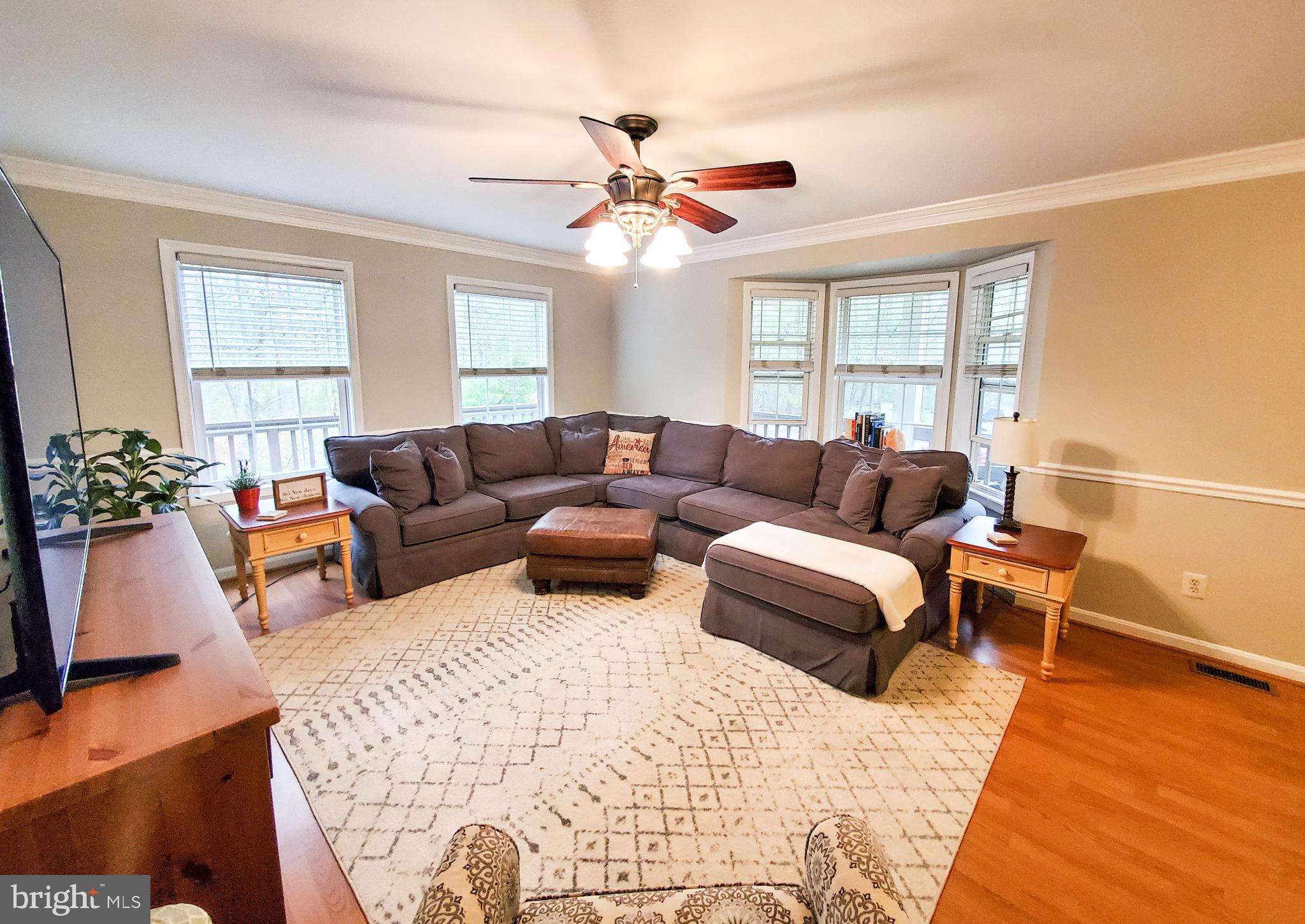 7520 Leeds Manor Road Marshall, VA 20115 - Photo 8 of 38 Gallery Image 8