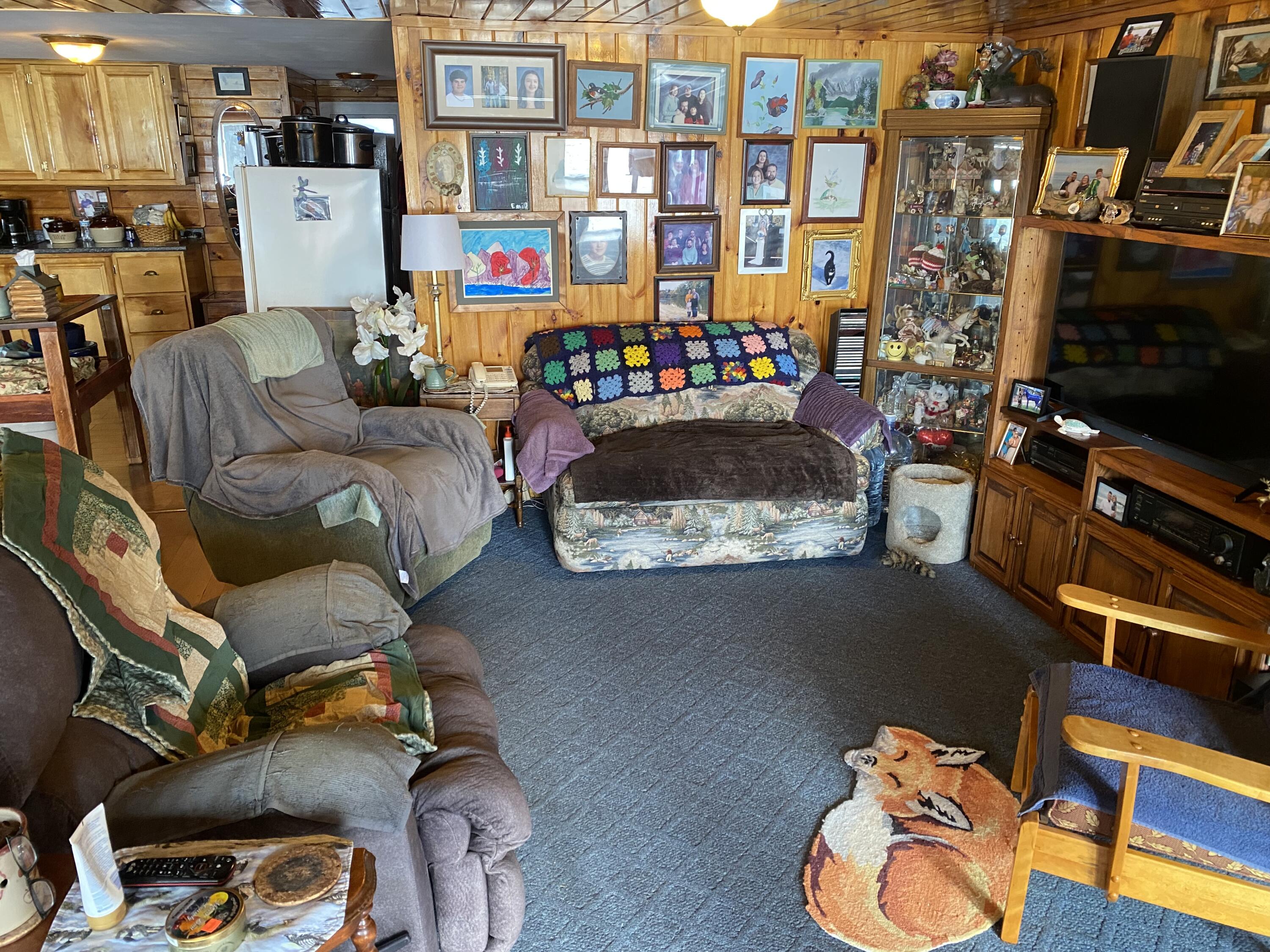 130 Williamson Road Manchester, ME 04351 - Photo 17 of 28 17 Living Room