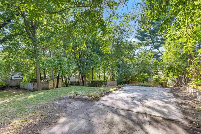 $215,000 | 413 Hollister Avenue, Rockford, IL 61108