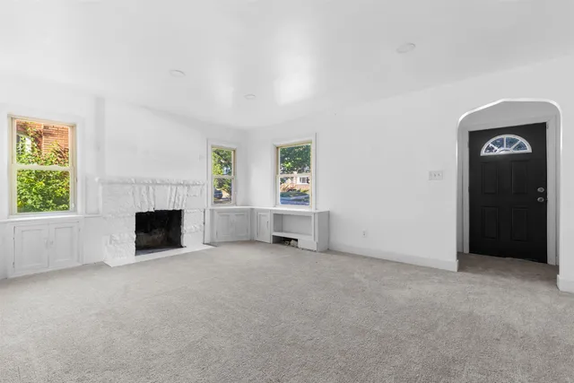 $215,000 | 413 Hollister Avenue, Rockford, IL 61108