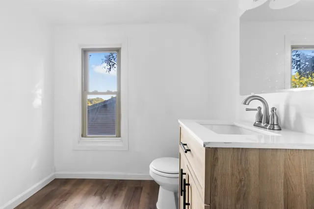 $215,000 | 413 Hollister Avenue, Rockford, IL 61108