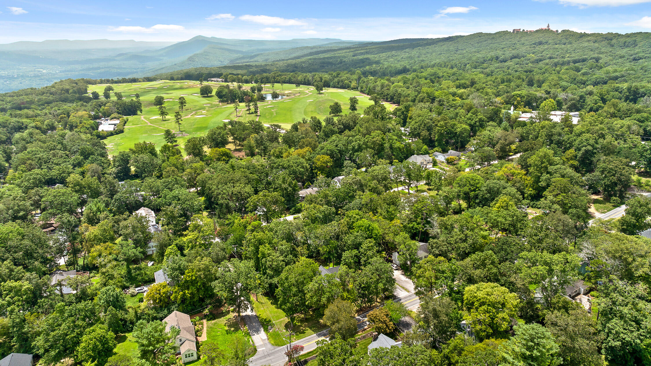 1300 Elfin Road Lookout Mountain, GA 30750 - Photo 34 of 52 Elfin-55