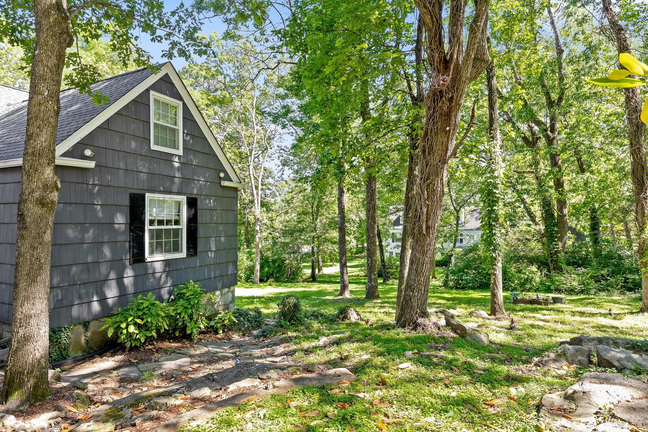 1300 Elfin Road Lookout Mountain, GA 30750 - Photo 41 of 52 04-Elfin-4