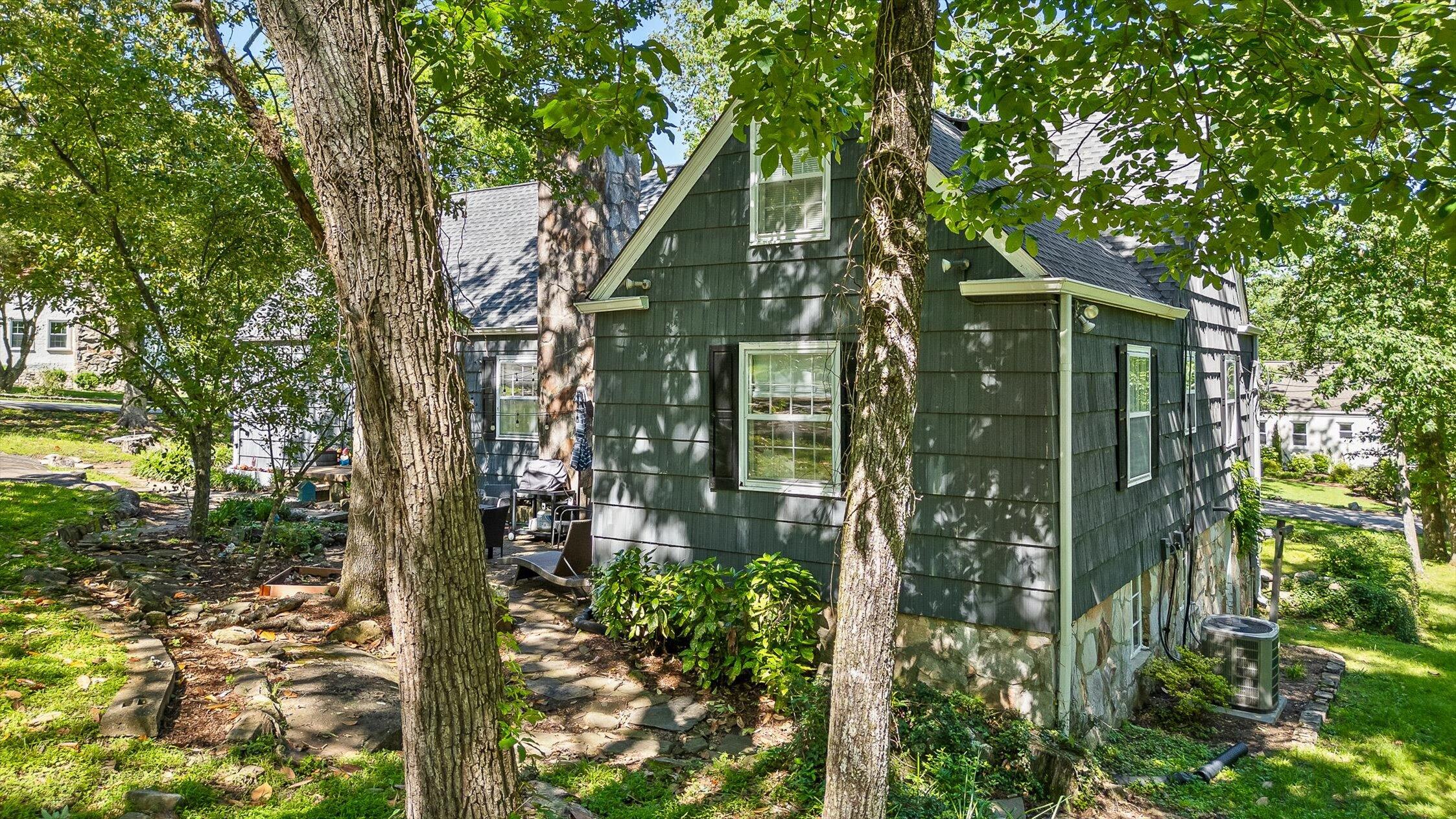 1300 Elfin Road Lookout Mountain, GA 30750 - Photo 42 of 52 14-Elfin-14