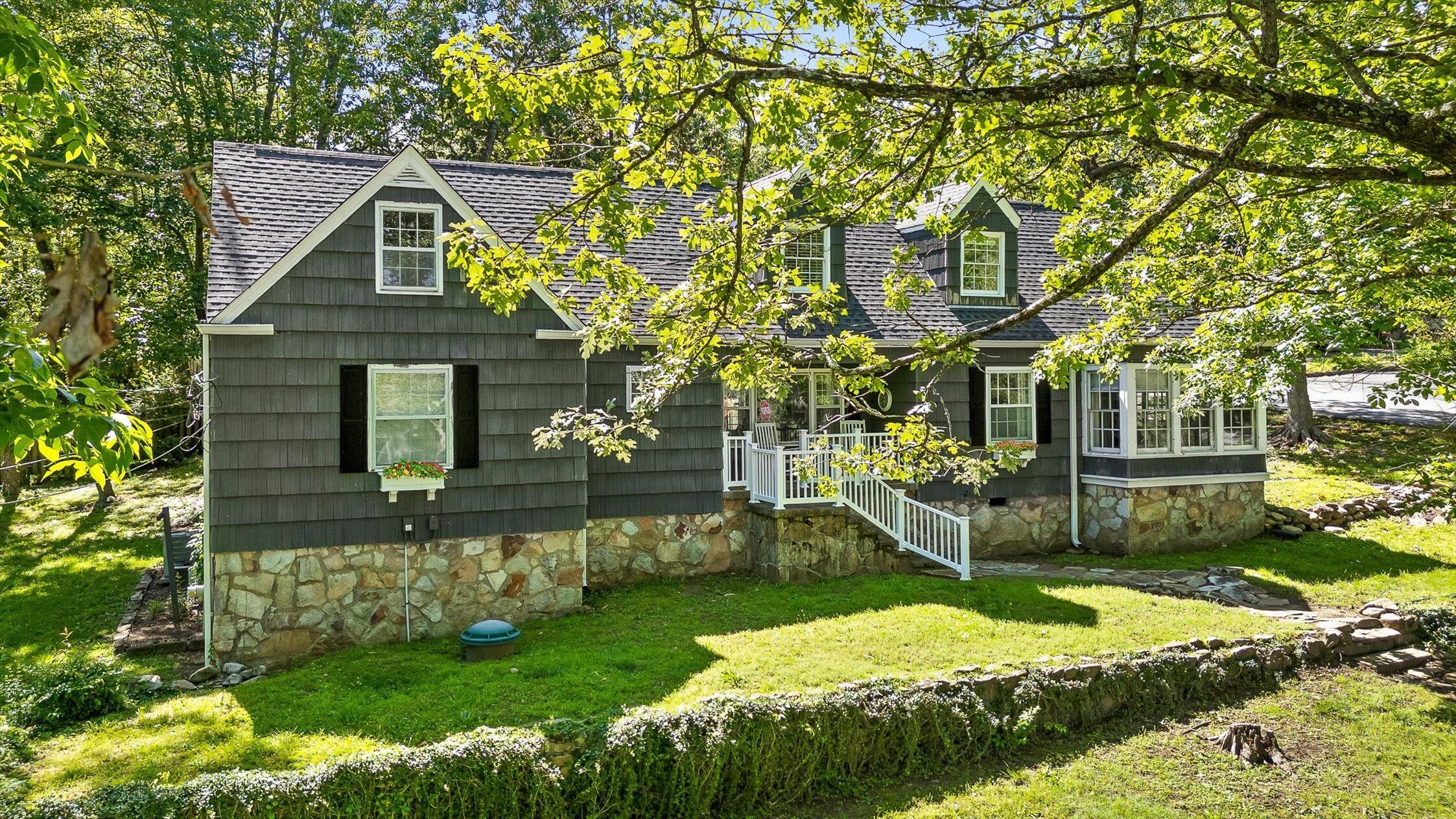 1300 Elfin Road Lookout Mountain, GA 30750 - Photo 49 of 52 11-Elfin-11