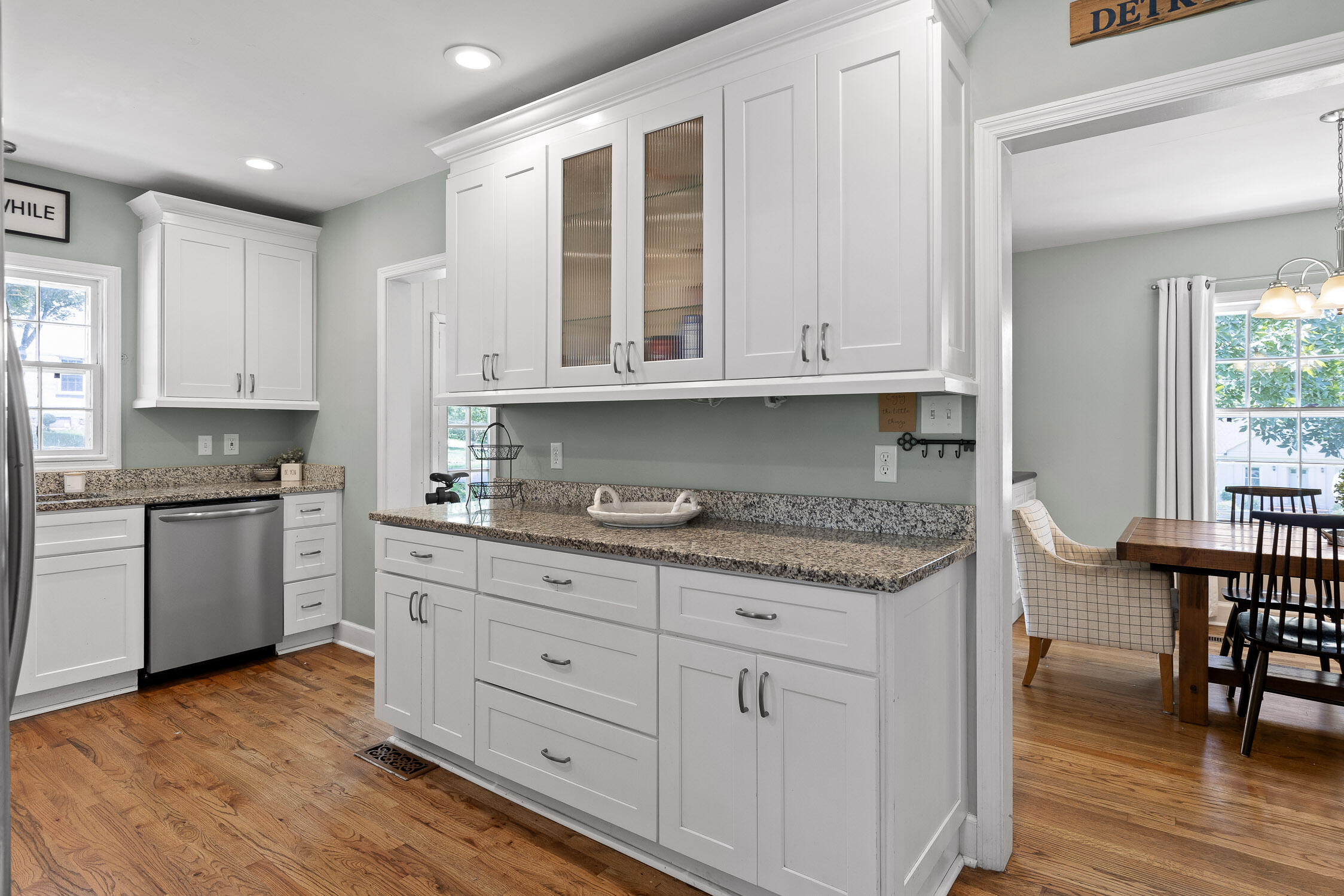 1300 Elfin Road Lookout Mountain, GA 30750 - Photo 5 of 52 Elfin-21