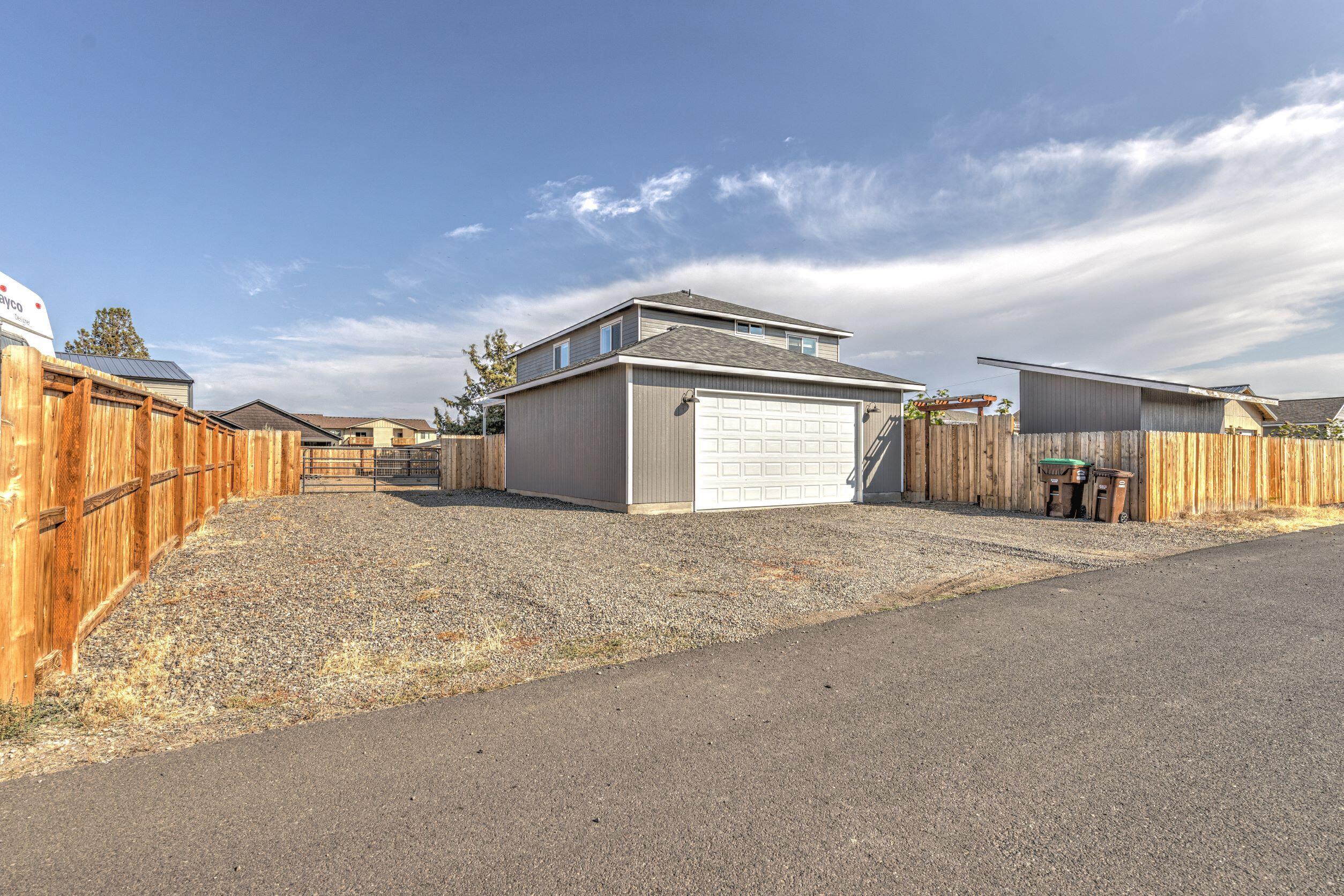 2387 Northeast Colleen Road Prineville, OR 97754 - Photo 35 of 36 090A7522_3_4_5_6