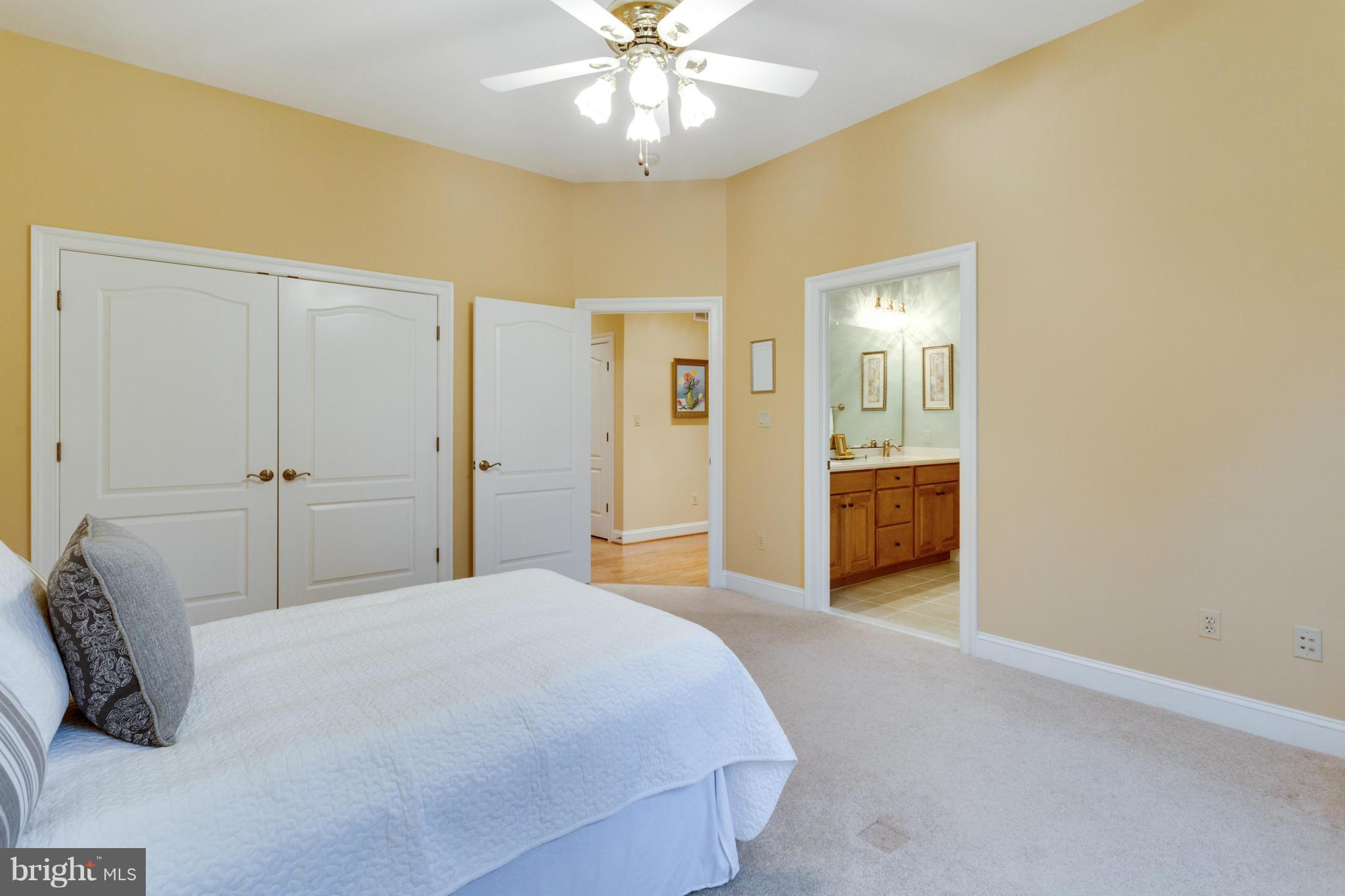 8720 Standish Road Alexandria, VA 22308 - Photo 19 of 30 3 main-level bedrooms with en-suite baths