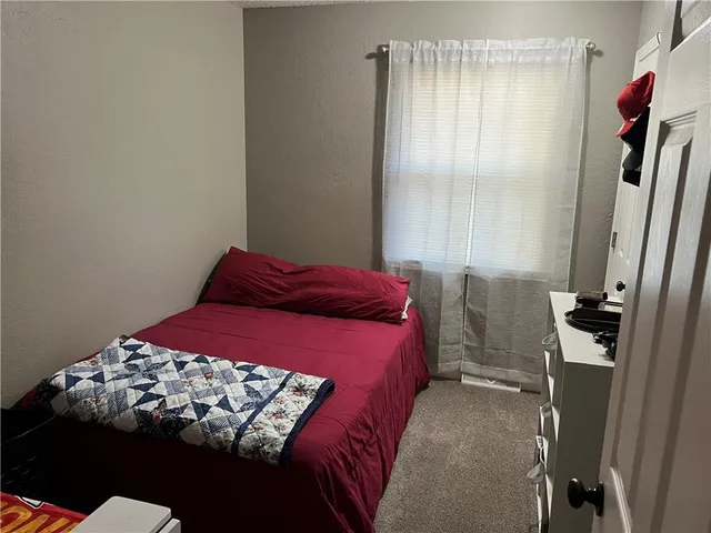 $225,000 | 19704 14th Terrace, Independence, MO 64056