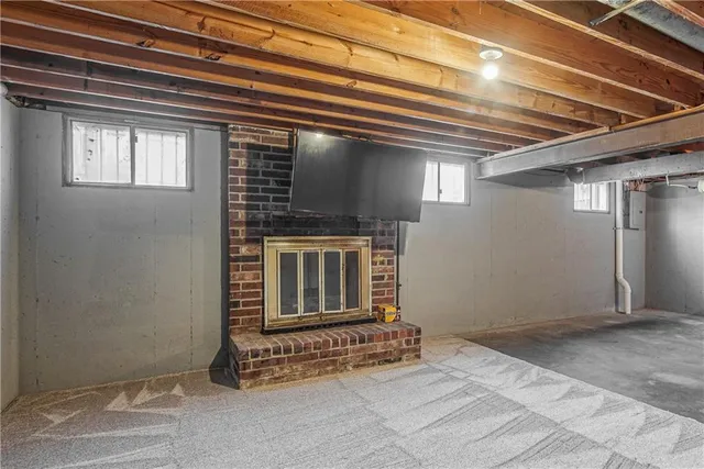 $225,000 | 19704 14th Terrace, Independence, MO 64056