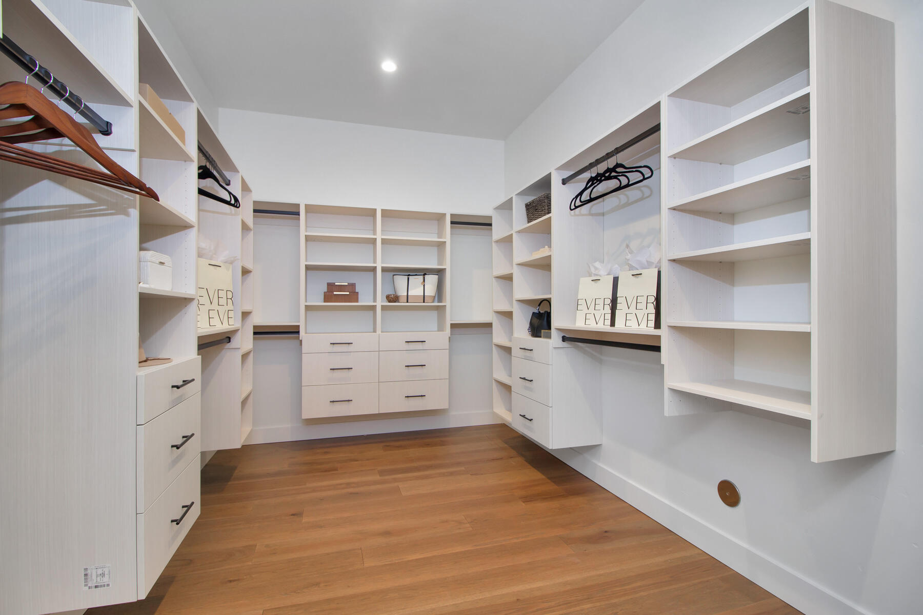 246 Mariposa Road Hailey, ID 83333 - Photo 10 of 25 Primary Closet 1