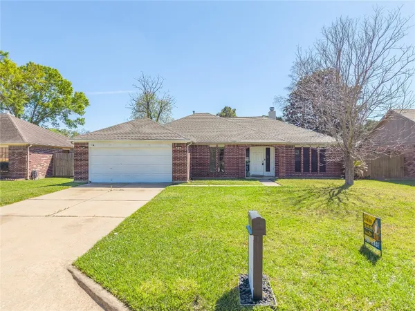 $2,200 | 19519 Mallard Lake Lane, Houston, TX 77084