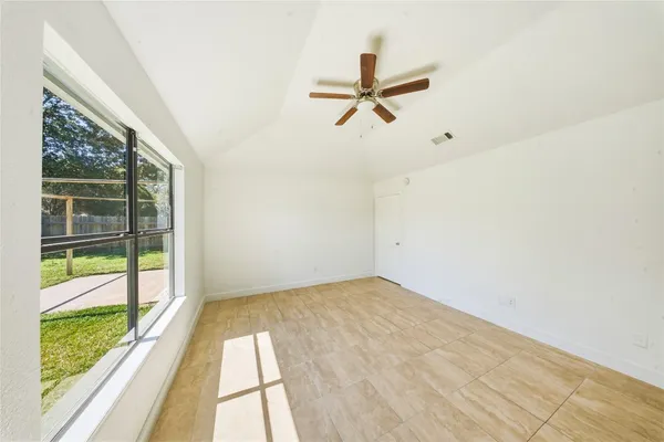 $2,200 | 19519 Mallard Lake Lane, Houston, TX 77084