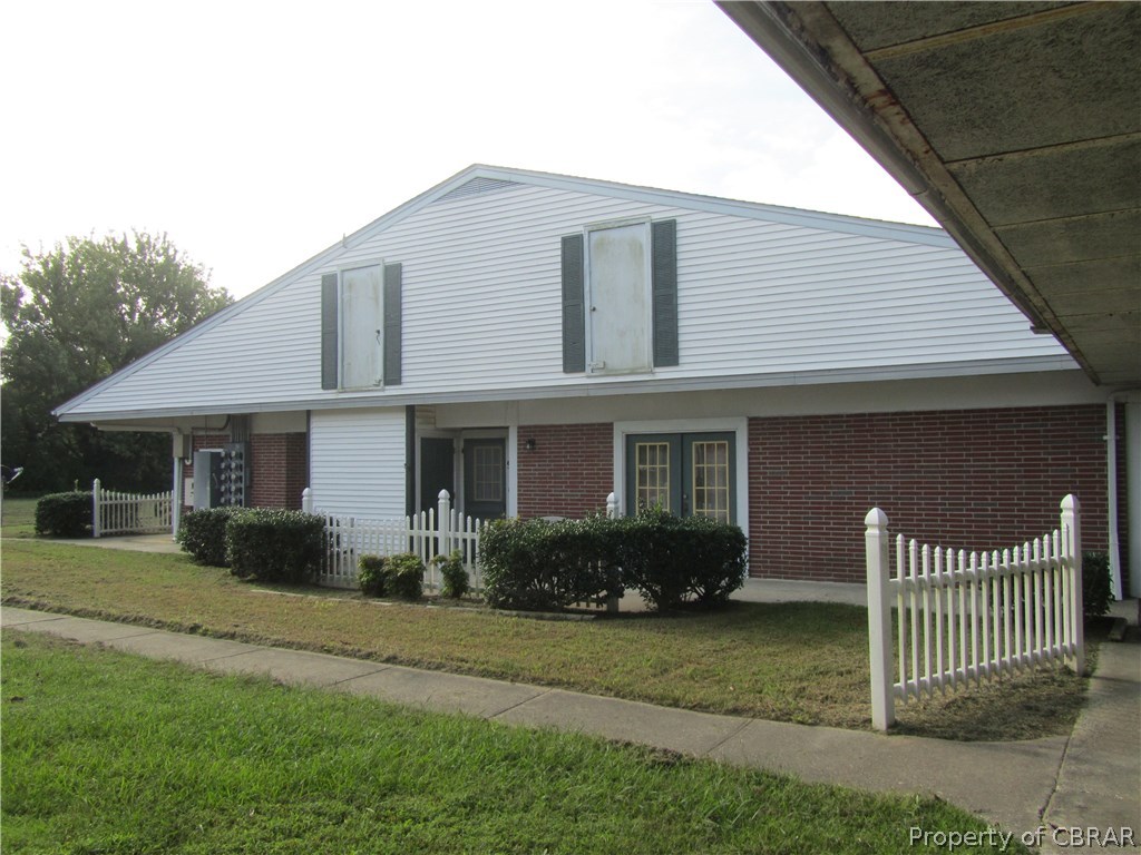 181 Main Street Reedville, VA 22539 - Photo 15 of 16 Side View