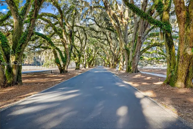 $1,575,000 | 1 East Summerton Drive, Bluffton, SC 29910