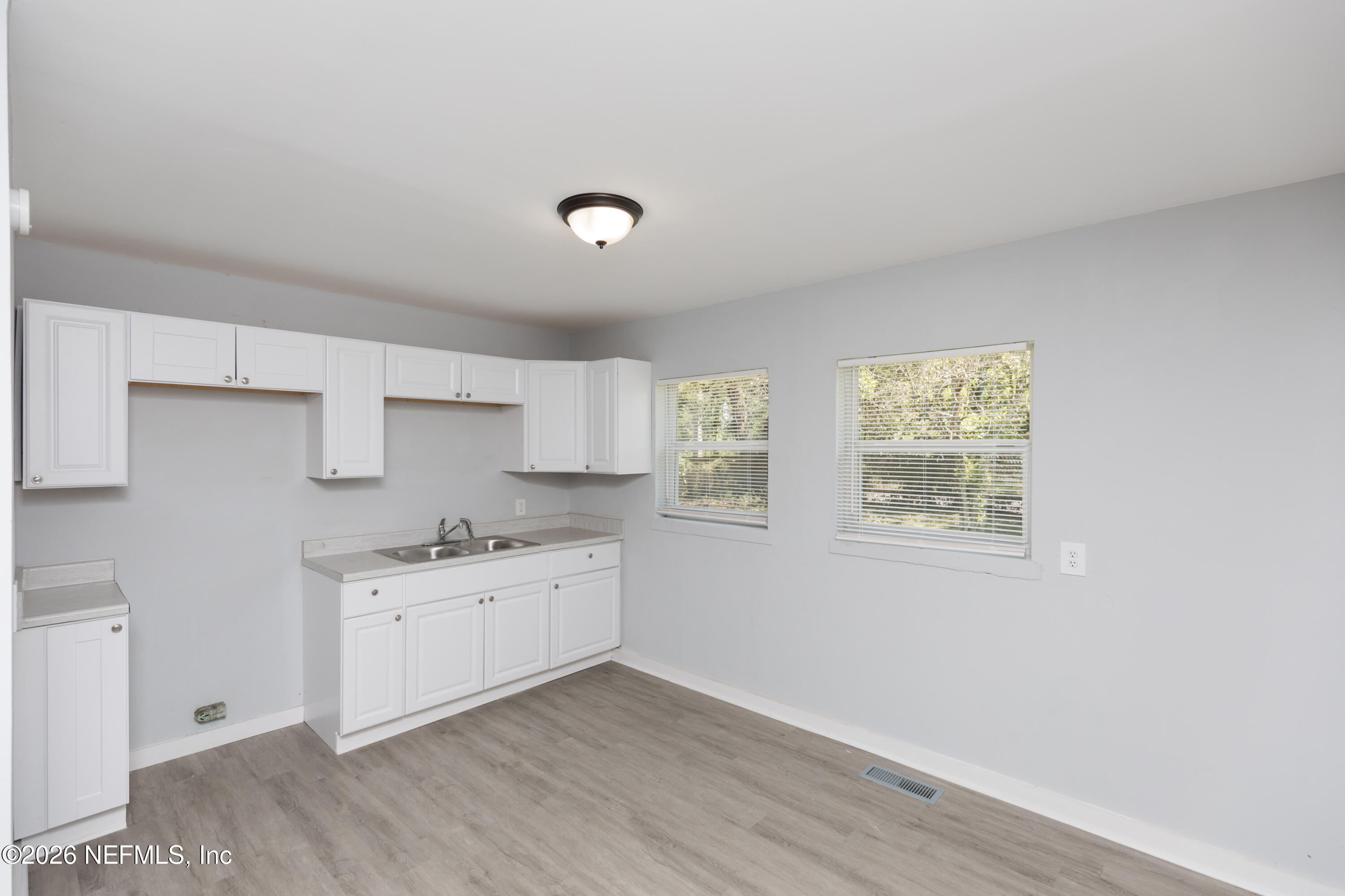 1922 Maclean Road Jacksonville, FL 32209 - Photo 4 of 33 453A8813
