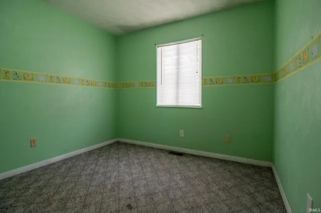 $137,100 | 522 Royale Drive, Union City, IN 47390