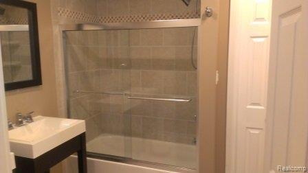 2645 Hessel Avenue Rochester, MI 48307 - Photo 21 of 27 zpfile013.jpg